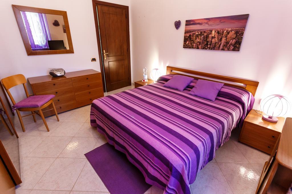 L'Aurora Viola Bed and Breakfast Carbonia Εξωτερικό φωτογραφία