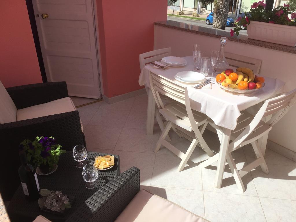 L'Aurora Viola Bed and Breakfast Carbonia Εξωτερικό φωτογραφία
