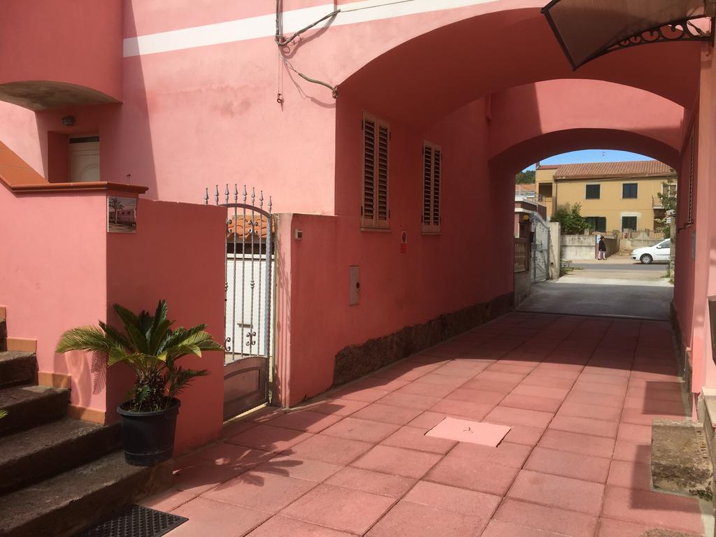 L'Aurora Viola Bed and Breakfast Carbonia Εξωτερικό φωτογραφία