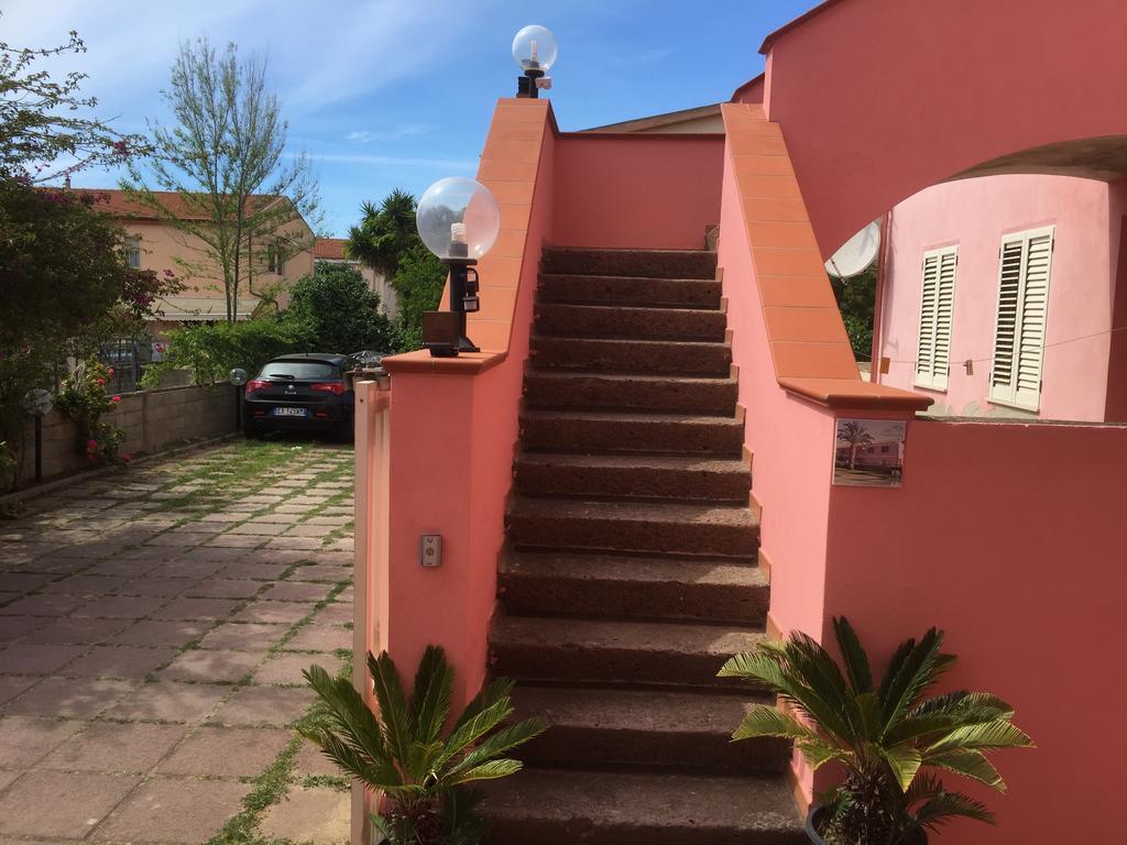 L'Aurora Viola Bed and Breakfast Carbonia Εξωτερικό φωτογραφία
